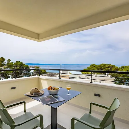 Apartment Beachfront Sunrise Srzic Makarska