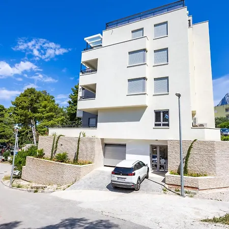 Beachfront Sunrise Srzic Apartman *